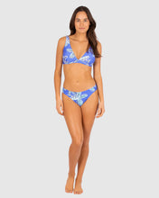 Load image into Gallery viewer, Coral Coast Regular Bikini Bottom - M