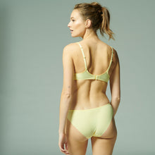 Load image into Gallery viewer, Reve Spacer Plunge Bra - 38C, 36D, 36E, 32G
