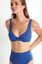 Load image into Gallery viewer, Intemporel Bralette Style Bikini Top (6-8)
