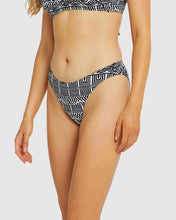 Load image into Gallery viewer, Calcutta Regular Bikini Bottom
