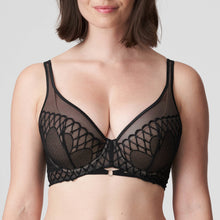 Load image into Gallery viewer, Vya Deep plunge Bra - 32D, 34D, 34F, 38F, 32G
