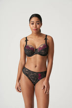 Load image into Gallery viewer, Pleasanton Thong (S-L)
