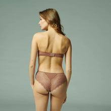 Load image into Gallery viewer, Caresse Shorty - XL
